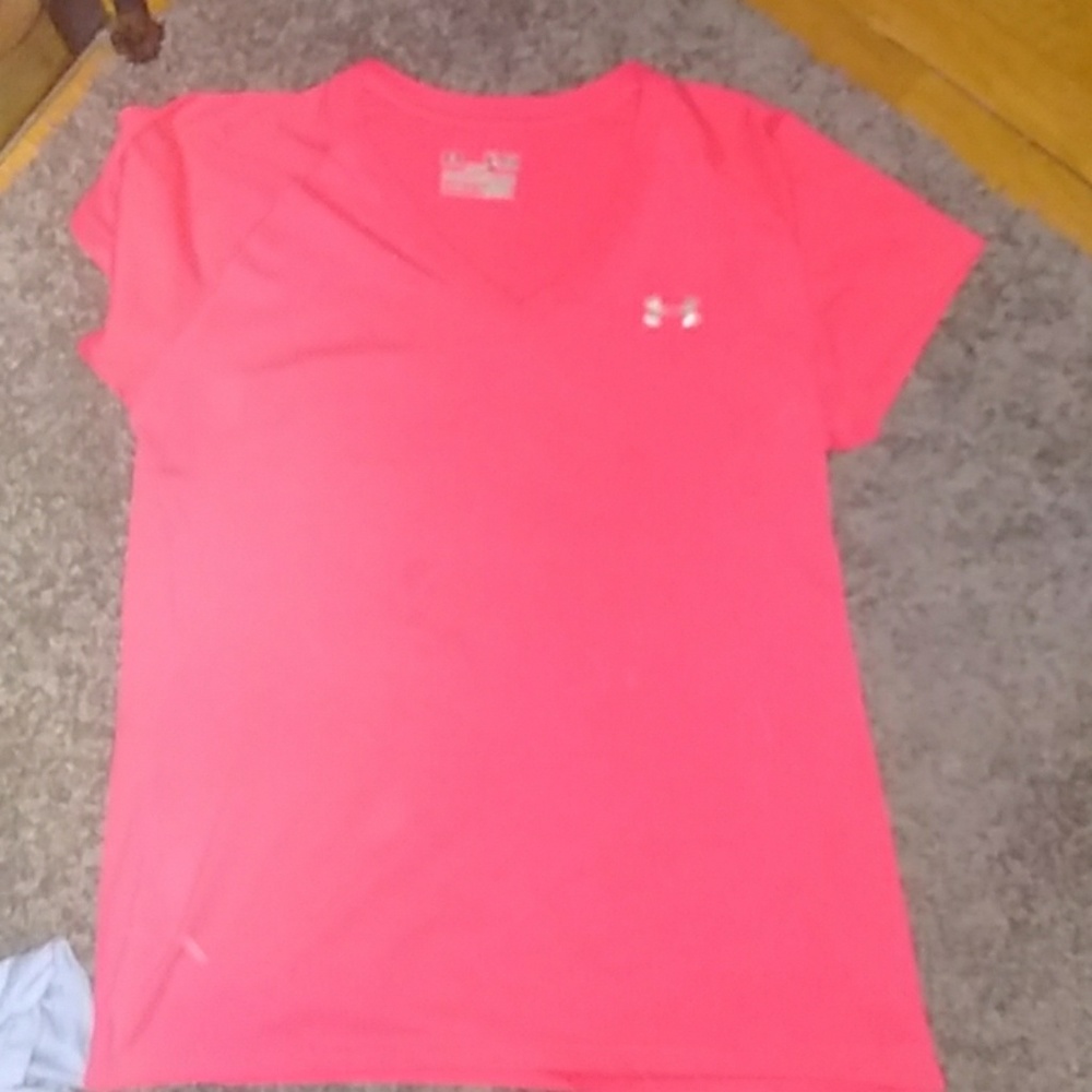 Under armour tee